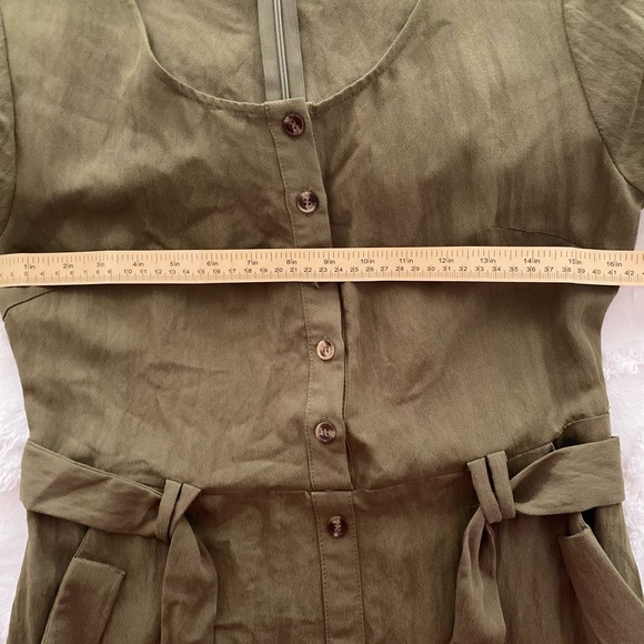🎉 SOLD LOCALLY🎉 Olive green midi dress - Picture 3 of 5